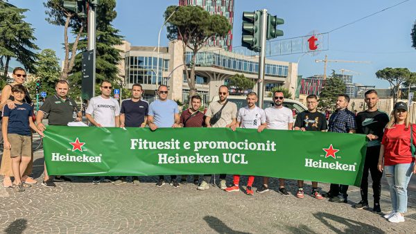 Heineken, sponsor zyrtar i “UEFA Conference League” bashkë me tifozat në emocionet e finales së madhe