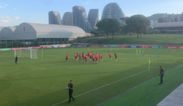 VIDEO/ Tjetër alarm kuqezi, Broja nuk merr pjesë në stërvitjen e Kombëtares. Mungojnë edhe 2 mesfushorët