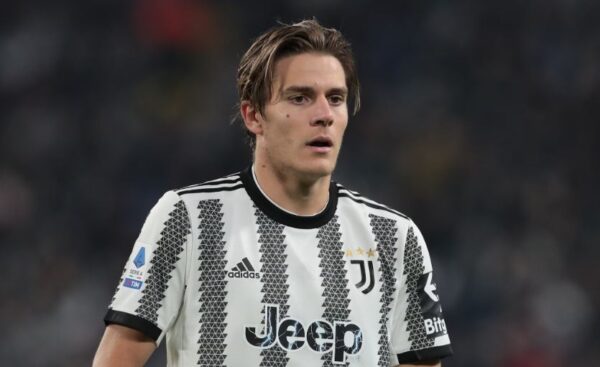 Trondit Faxholi: Vura bast Milanin, por më dogji. U zhyta në borxhe dhe më kërcënonin “do të thyejmë këmbët”…