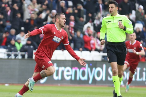 Nga Muja tek Manaj e Cikalleshi, njihuni me legjionarët më të vlerësuar të fundjavës