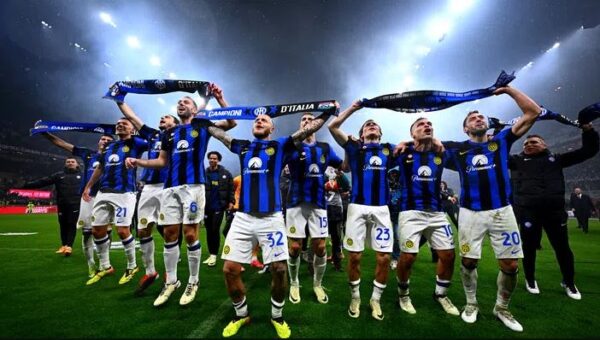 E ardhmja e futbollistëve të Interit/ 5 kampionë, me valixhe në duar