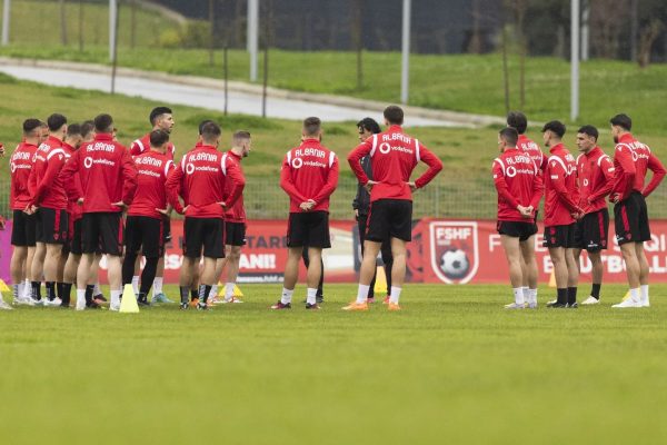 I’u përfundon kontrata, dy lojtarë të Kombëtares kuqezi sot kanë ditën e fundit në klubet e tyre