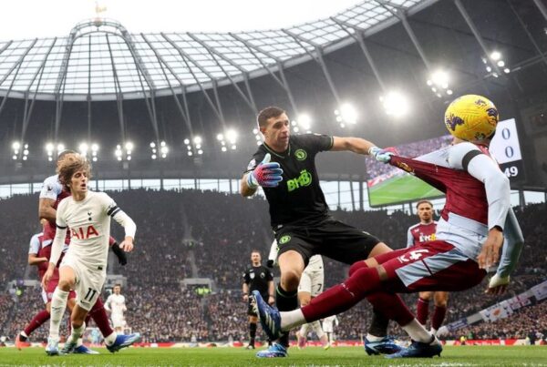 Vetëm pak muaj në skuadër, futbollisti shqiptar më i miri në Angli