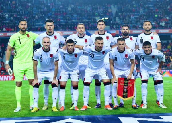 Notat e Shqipërisë/ Daku na la pa fjalë, Strakosha nuk të shpëton, “akademiku” Kumbulla as që i afrohet Gjimshitit