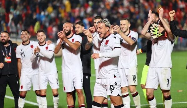 “Faleminderit të gjithëve për mbështetjen”, Taulant Seferi: Të bashkuar jemi më të fortë, rroftë Shqipëria dhe shqiptarët