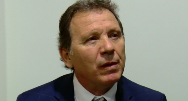 “Lëreni justifikimet”, Sokol Kushta i revoltuar me trajnerin dhe lojtarët: Bëmë dy hapa prapa, rikthejeni shpejt ekipin aty ku e meriton