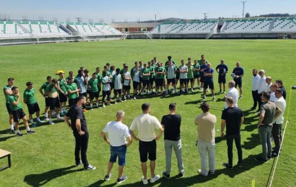 ZYRTARE/ Shkak bëhet arbitrimi, klubi i Superligës tërhiqet nga të gjitha garat