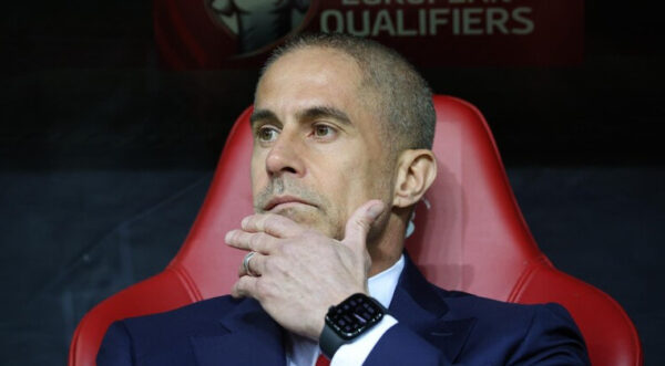 Ekskluzive/ “Blic” në Çeki, Silvinjo bën gati sulmuesin e ri pas dëmtimit të Manajt! Takimi nga afër, zbardhen prapaskenat me sulmuesin