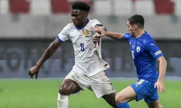 Deschamps mer vendimin mbi shiritin dhe konfirmon zgjedhjen