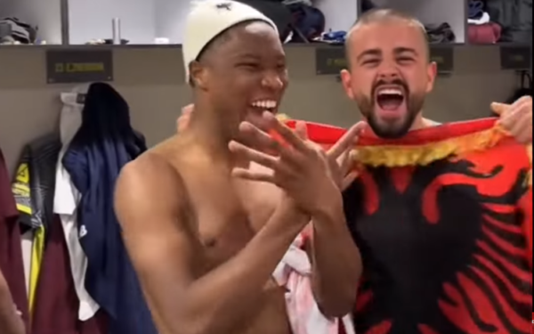 VIDEO/ Lojtarët e Lille i marrin Edon Zhegrovës qeleshen, nisin të bëjnë shqiponjën pas fitores me Atletikon