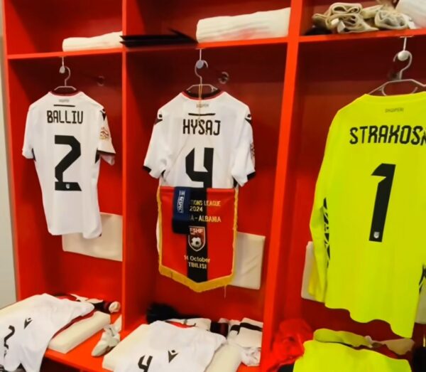 Hysaj në stol, ja kush do të jetë kapiteni i Kombëtares për ndeshjen ndaj Gjeorgjisë. Hera e parë që mban shiritin