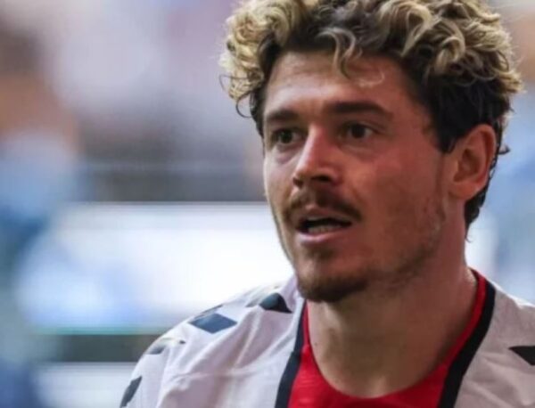 Feneri i Mourinhos ndalet nga Samsunspori i Mujës