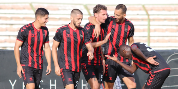 Flamurtar i denjë për Superiore, sulmi i vlonjatëve “makineri” e frikshme golash