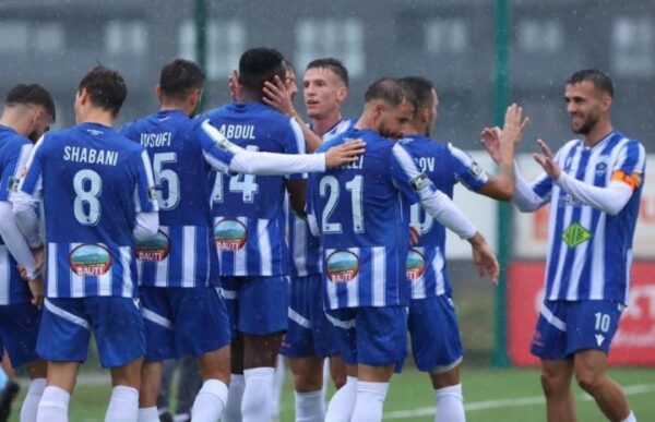 Futbollistët e Ferizajt shpërblehen për fitoren në Gjilan