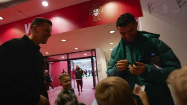 Reagimi i Ronaldos pasi Szczesny i tregon se është bërë pjesë e Barcelonës