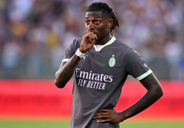 Rikthime dhe ndryshime te Milani, Leao e nis nga stoli kundër Udinezes