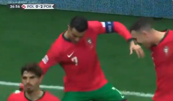 VIDEO/ Tre gola në tre ndeshje me Portugalinë, Ronaldo është i lindur për të shënuar