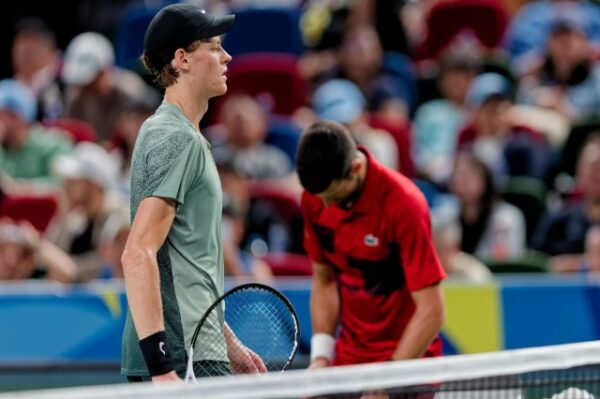 Six Kings Slam, Sinner mund Djokovic dhe fluturon në finale