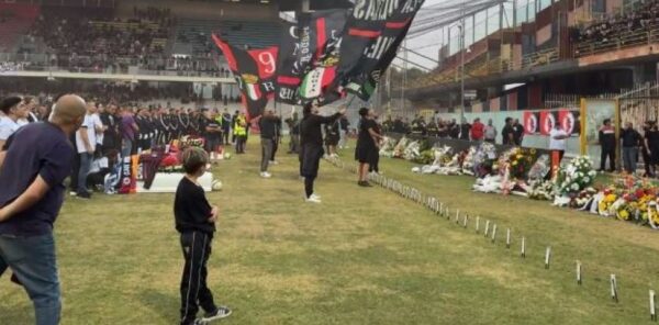 Tragjedia në Itali, 10 mijë të pranishëm në Foxhia