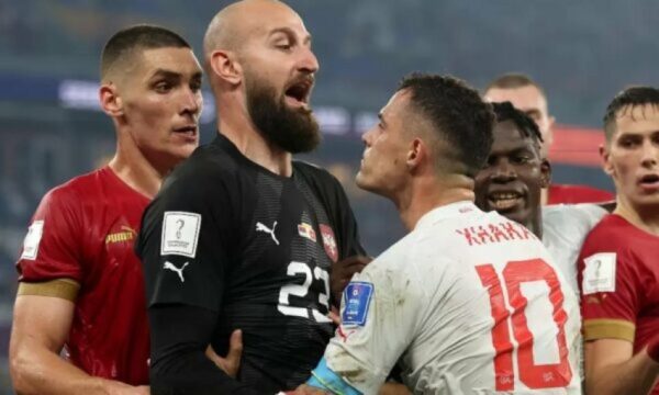 Trajneri i Serbisë habit me fjalët për Xhakën: Është një lojtar i madh