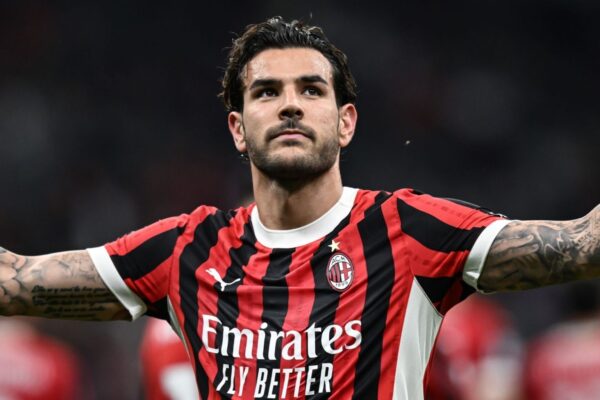 BOMBA E VERËS: Theo Hernandez transferohet te rivalët e Milanit